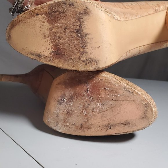 Stuart Weitzman Cork Heels Size 9M - Picture 11 of 16